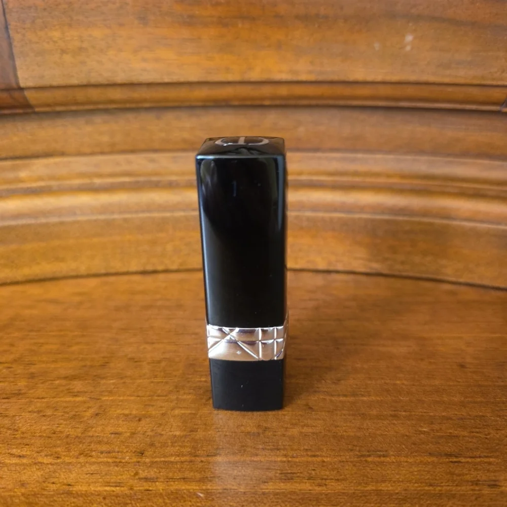 Dior Rouge Dior Velvet In Color 965 (Rouge Fortune)--Limited Edition--NWOB - Picture 3 of 7
